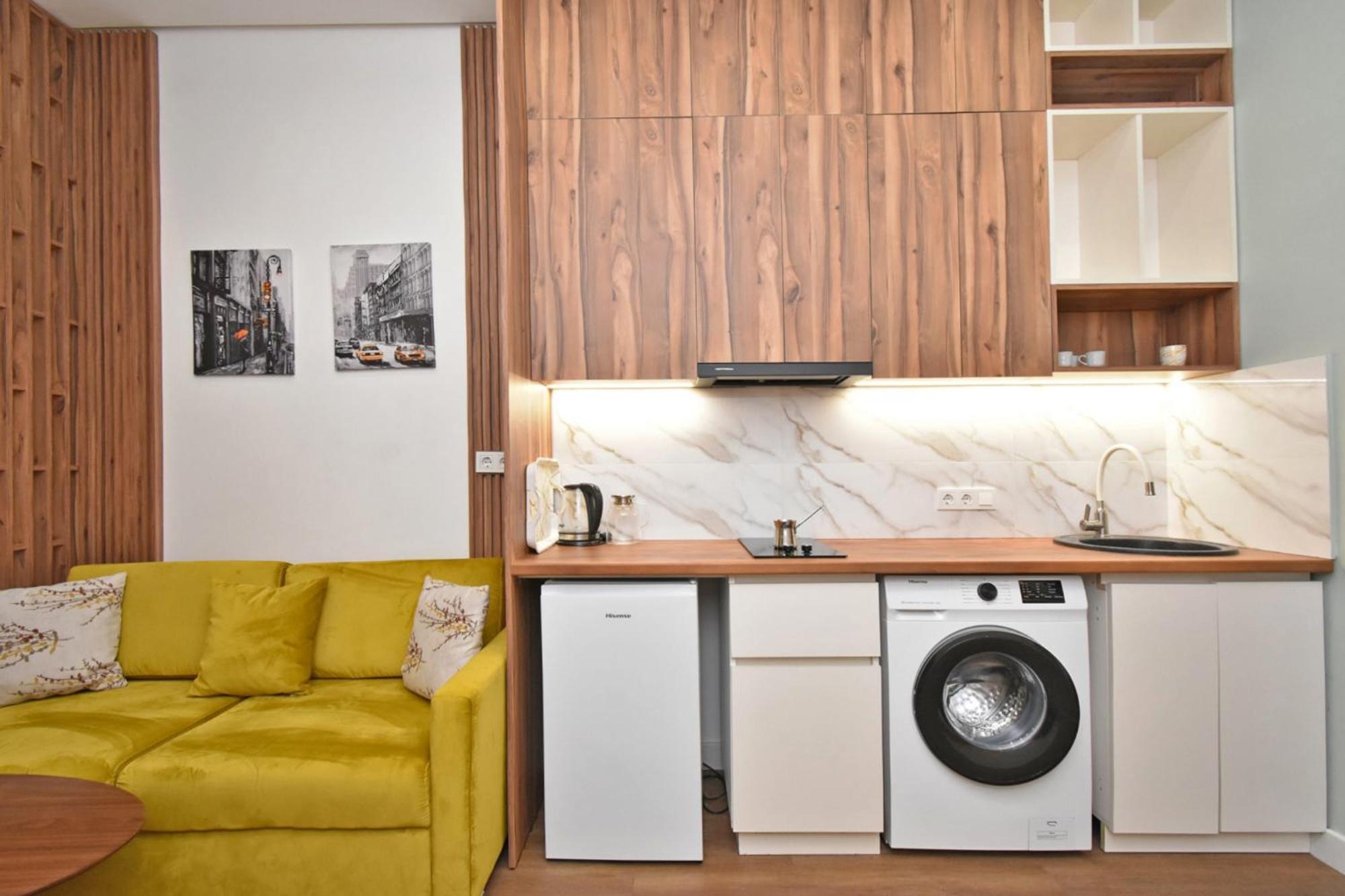 Aygestan Plaza Aparthotel Ереван Екстериор снимка