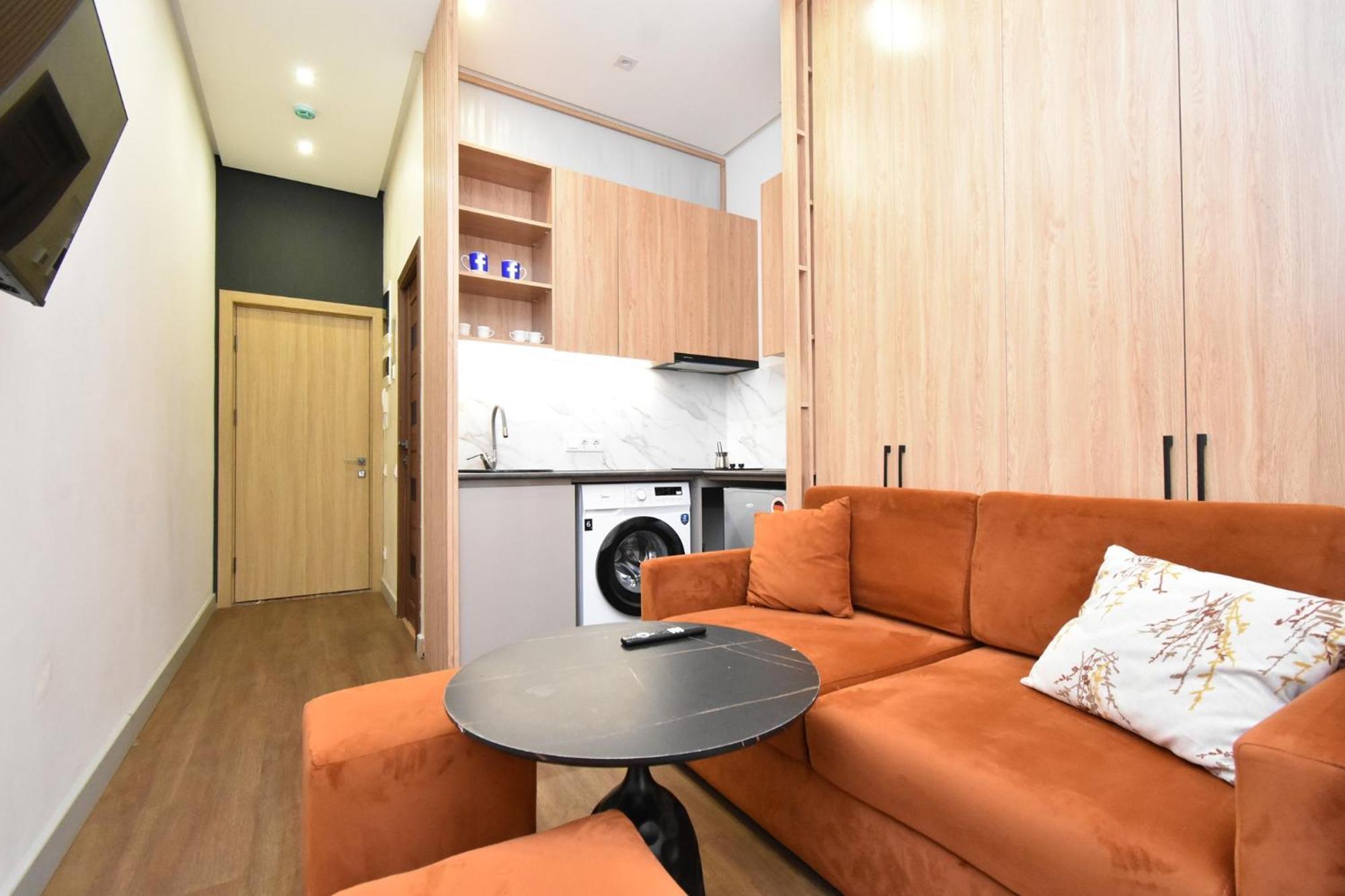 Aygestan Plaza Aparthotel Ереван Екстериор снимка