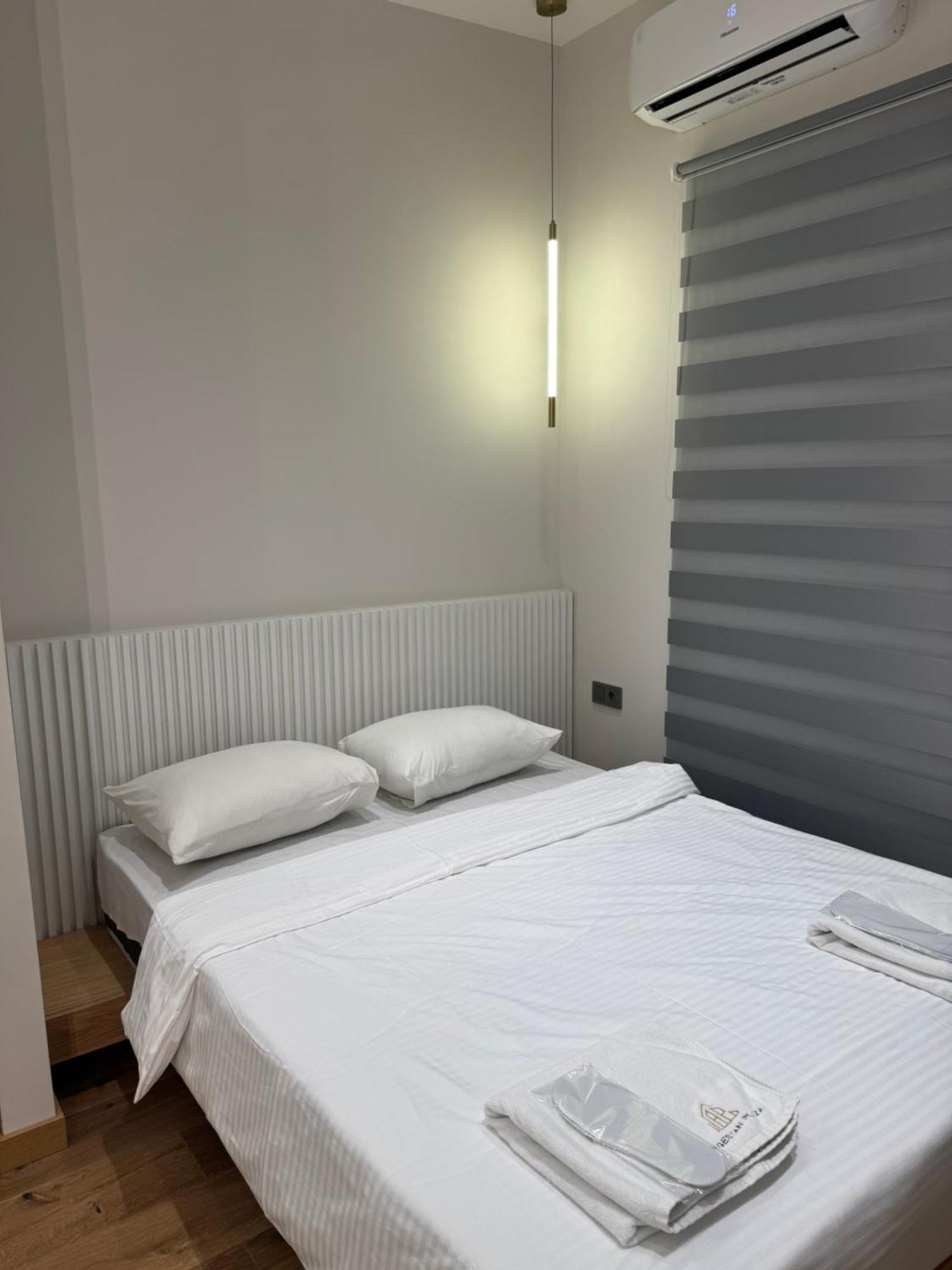 Aygestan Plaza Aparthotel Ереван Екстериор снимка